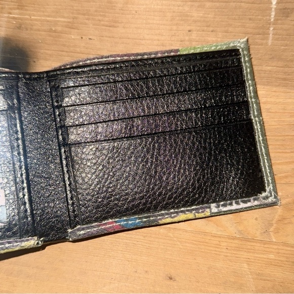 Marvel Comics Vintage Comic Style Wallet - Picture 6 of 7